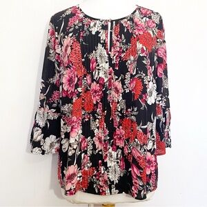 ROZ & ALI floral tucked front keyhole neck bell sleeves longer length top L